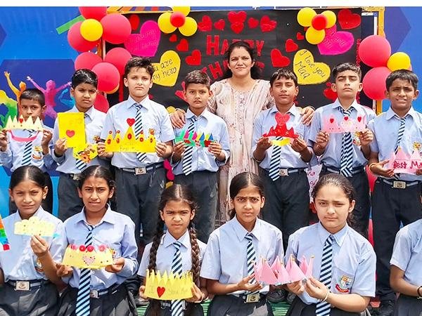 Mother's Day Celebrations photo 2 - Sanskar Smart School, Barotiwala