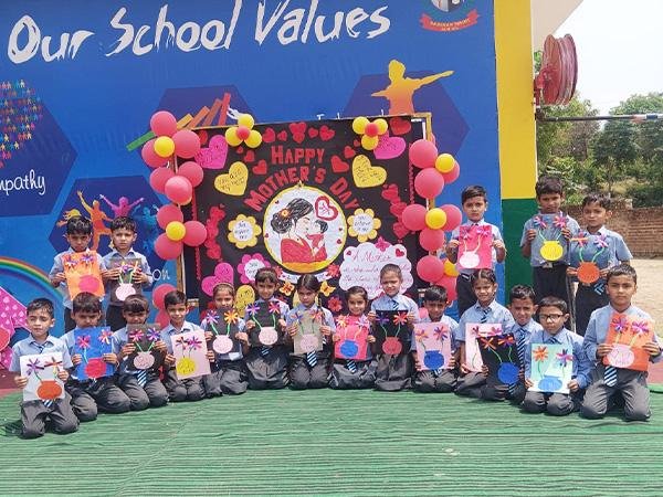 Mother's Day Celebrations photo 5 - Sanskar Smart School, Barotiwala